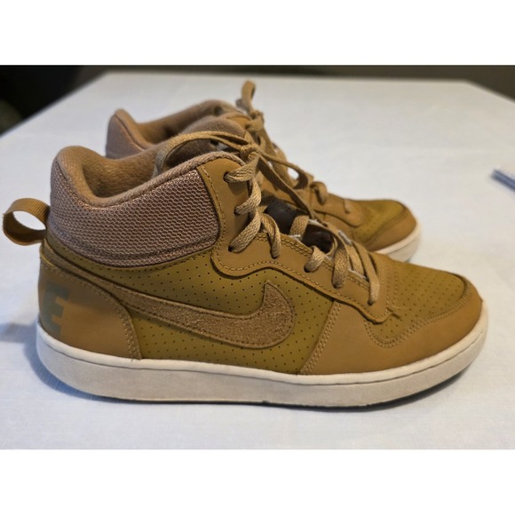 Nike Court Borough Mid GS Youth 6Y Women's 7.5 Sneakers Gold Mustard Basketball - Picture 2 of 10
